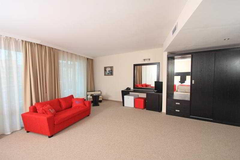 Calypso Hotel - All Incluisve ซันนีบีช ภายนอก รูปภาพ
